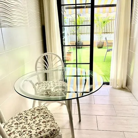 Апартаменты Encantador El Duque Адехе